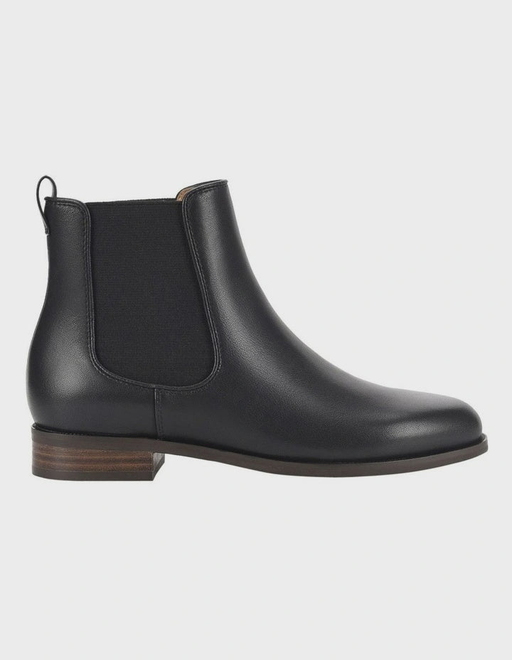 Lauretta Boots in Black