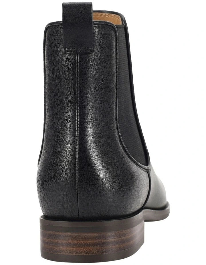 Lauretta Boots in Black