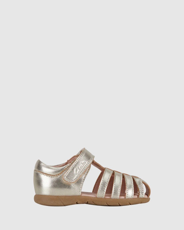 Shelly Closed Toe Sandal Gold