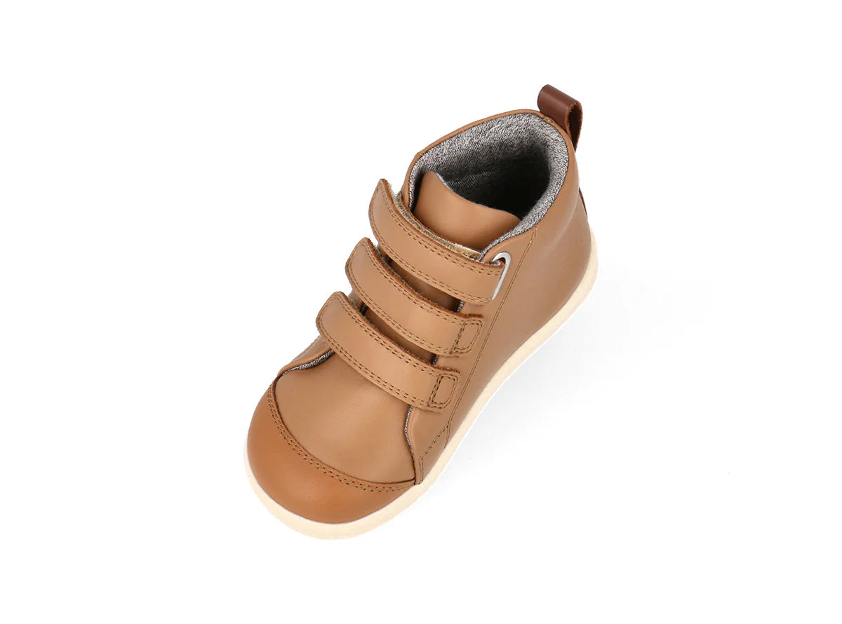 I Walk Hi Court Caramel