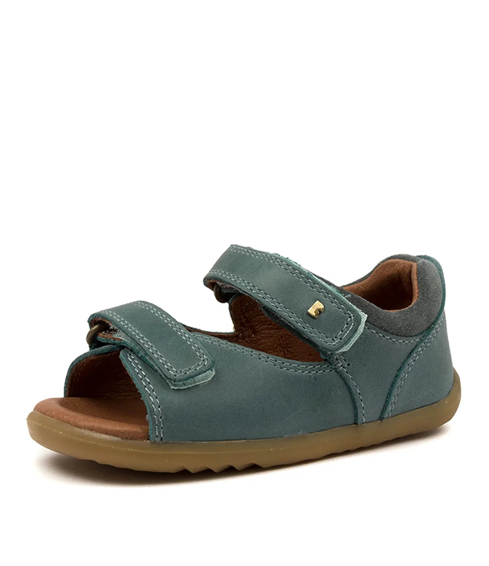 I Walk Driftwood Sandal Slate