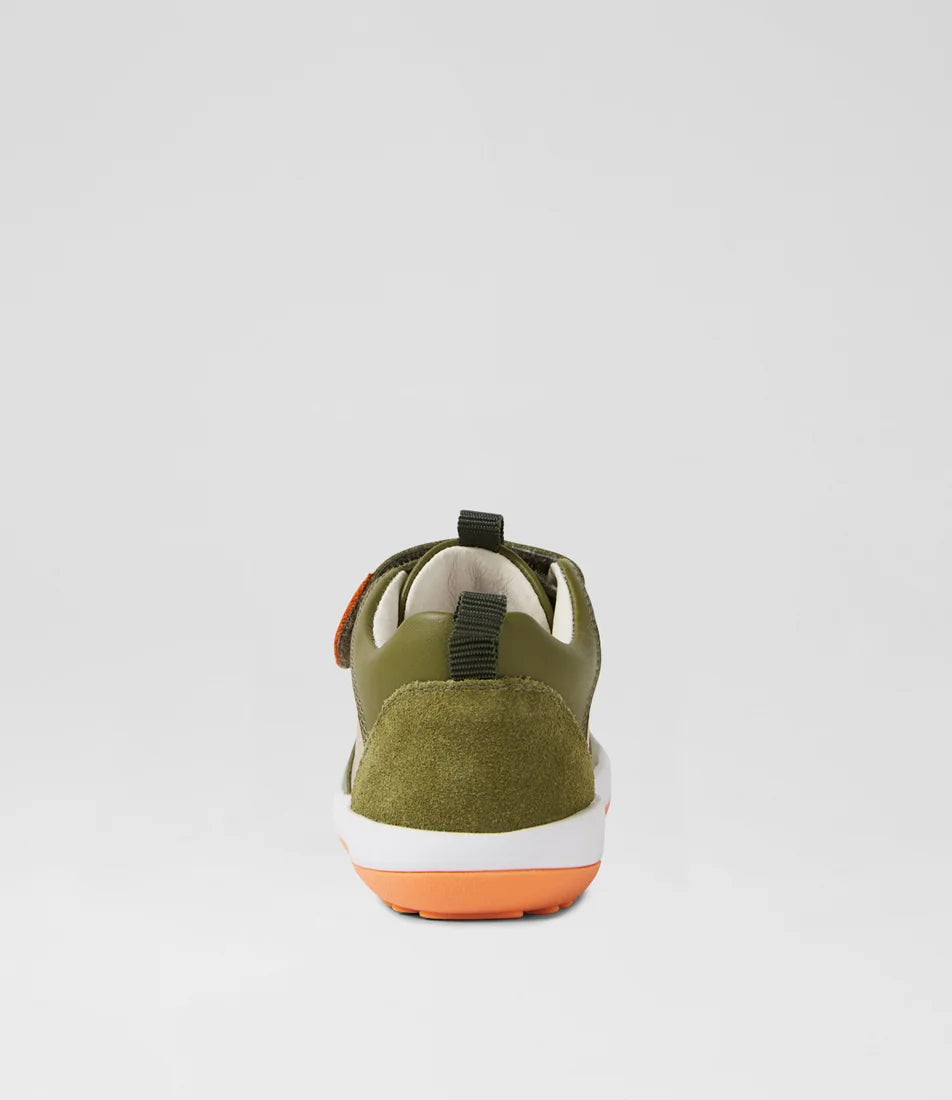 I Walk Backspin Sneakers Sea Kelp /  Woodash