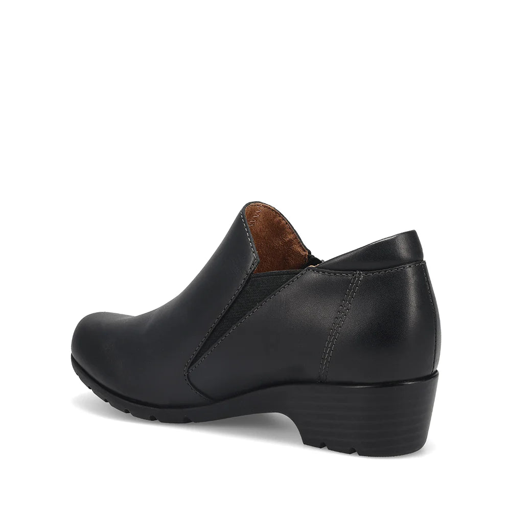 Daily Leather Court Shoe