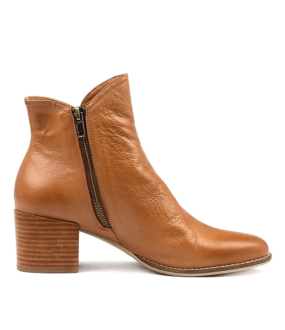 Mockas Dk Tan Leather