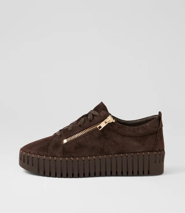 Bump Sneaker Suede Chocolate