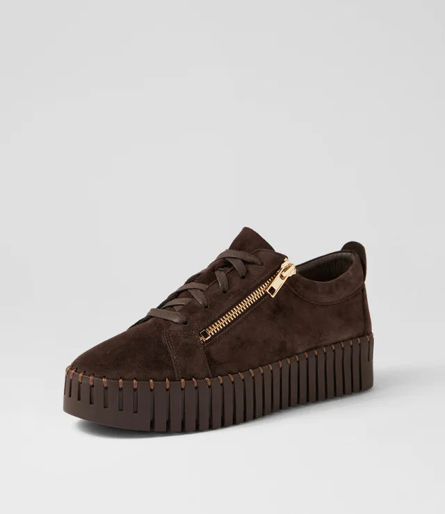 Bump Sneaker Suede Chocolate