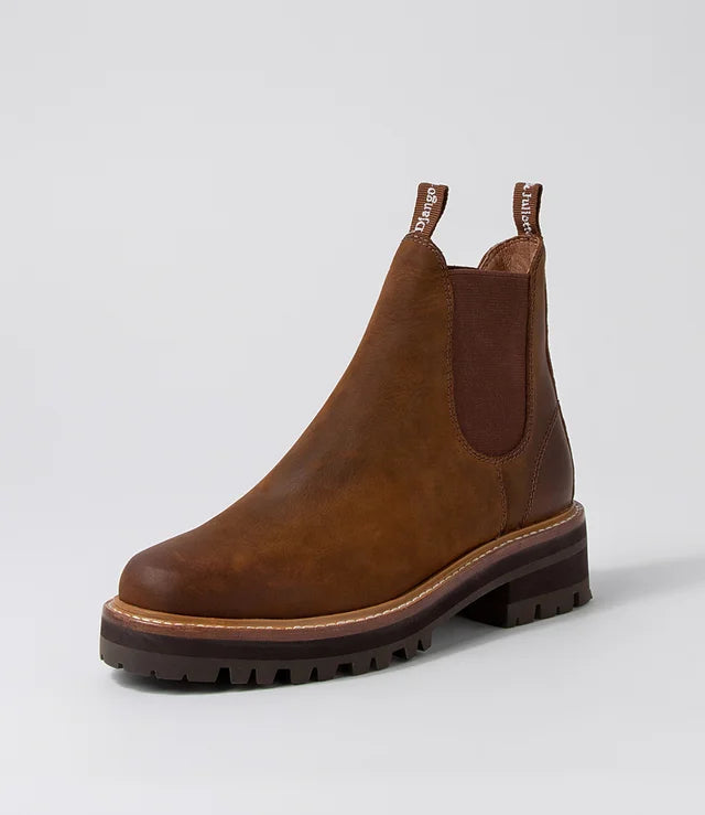 Femi Crazyhorse Leather Chelsea Boots