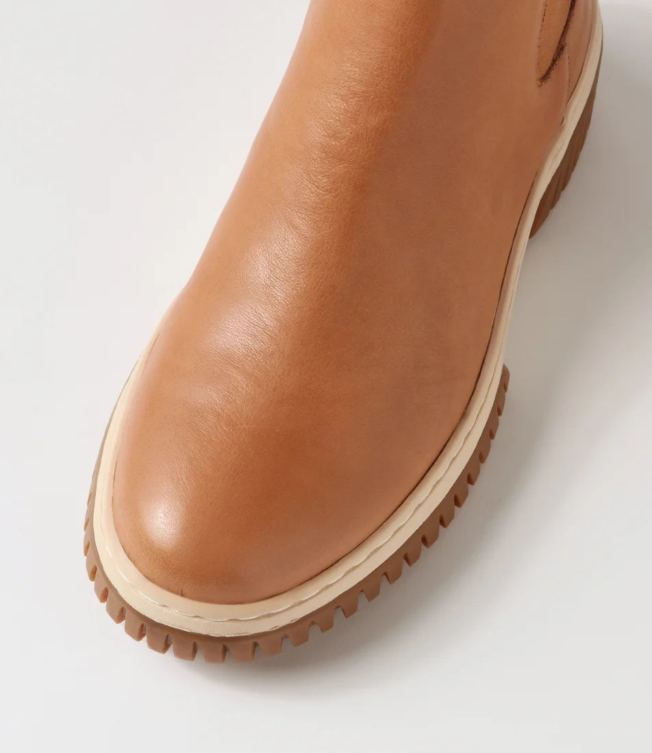 Yaella Tan Vanilla Leather Chelsea Boots