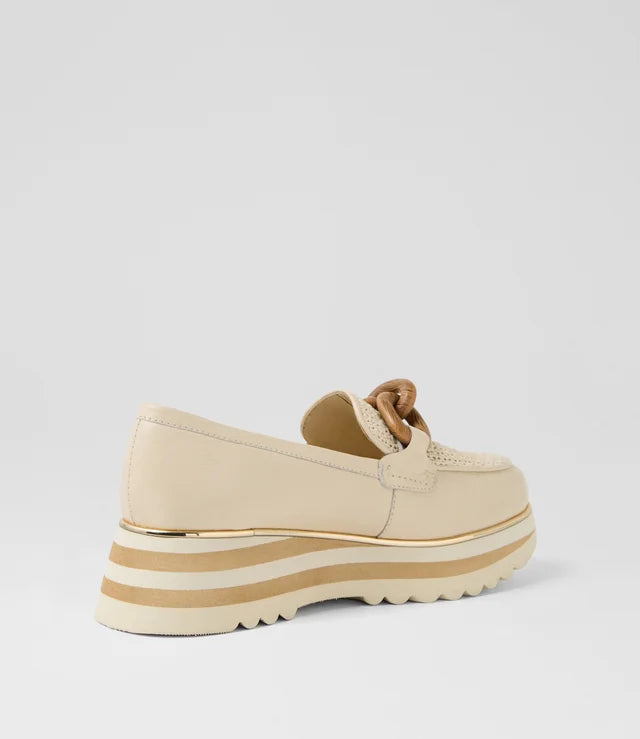 Eggey Milk Ivory Leather Raffia Loafers