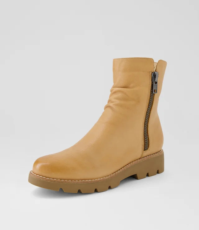 Dixeya Dark Tan Light Choc Leather Ankle Boots