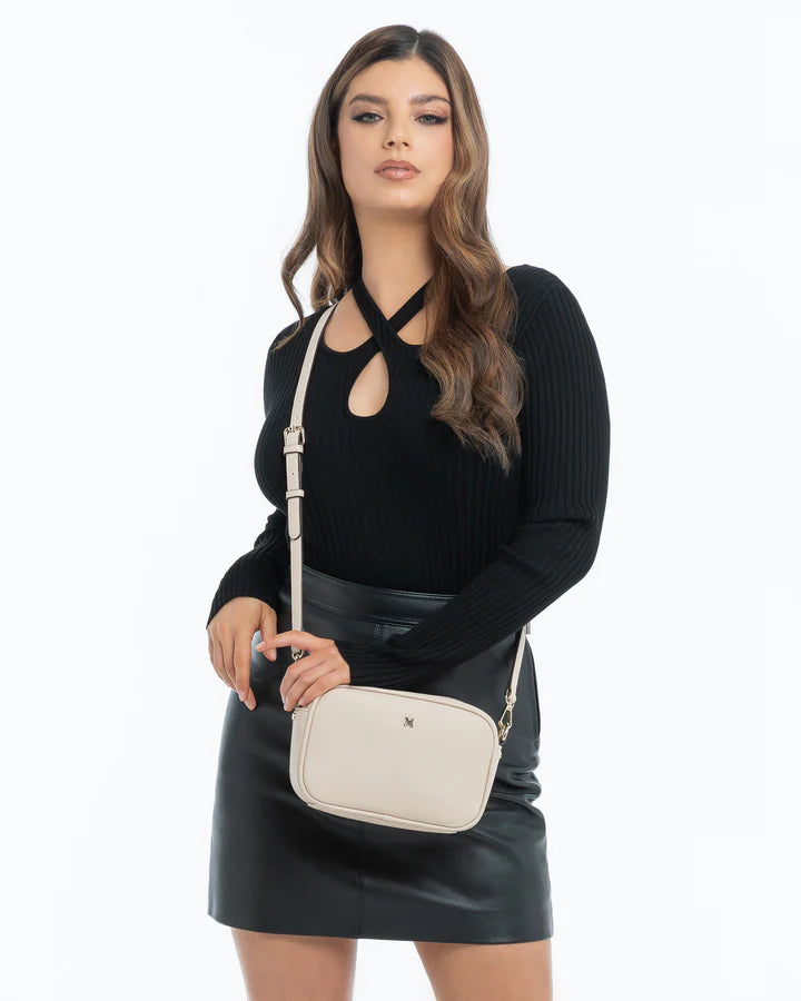 Monica Camera Crossbody Bag Nude/Light Gold