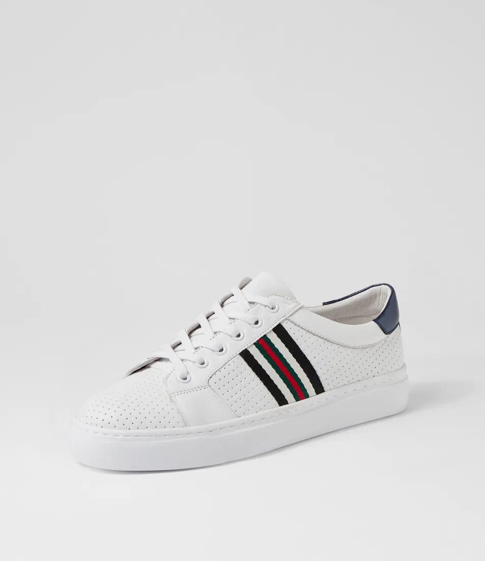 Oliny White Sneaker