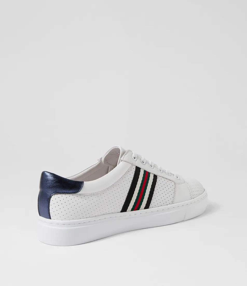 Oliny White Sneaker