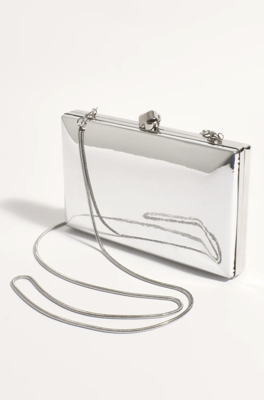 Mira Metallic Structured Clutch (Silver)