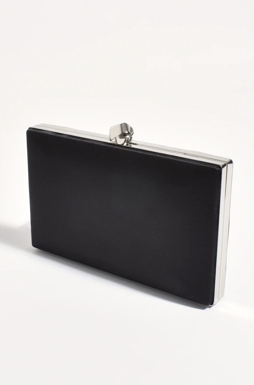 Mira Metallic Structured Clutch Black