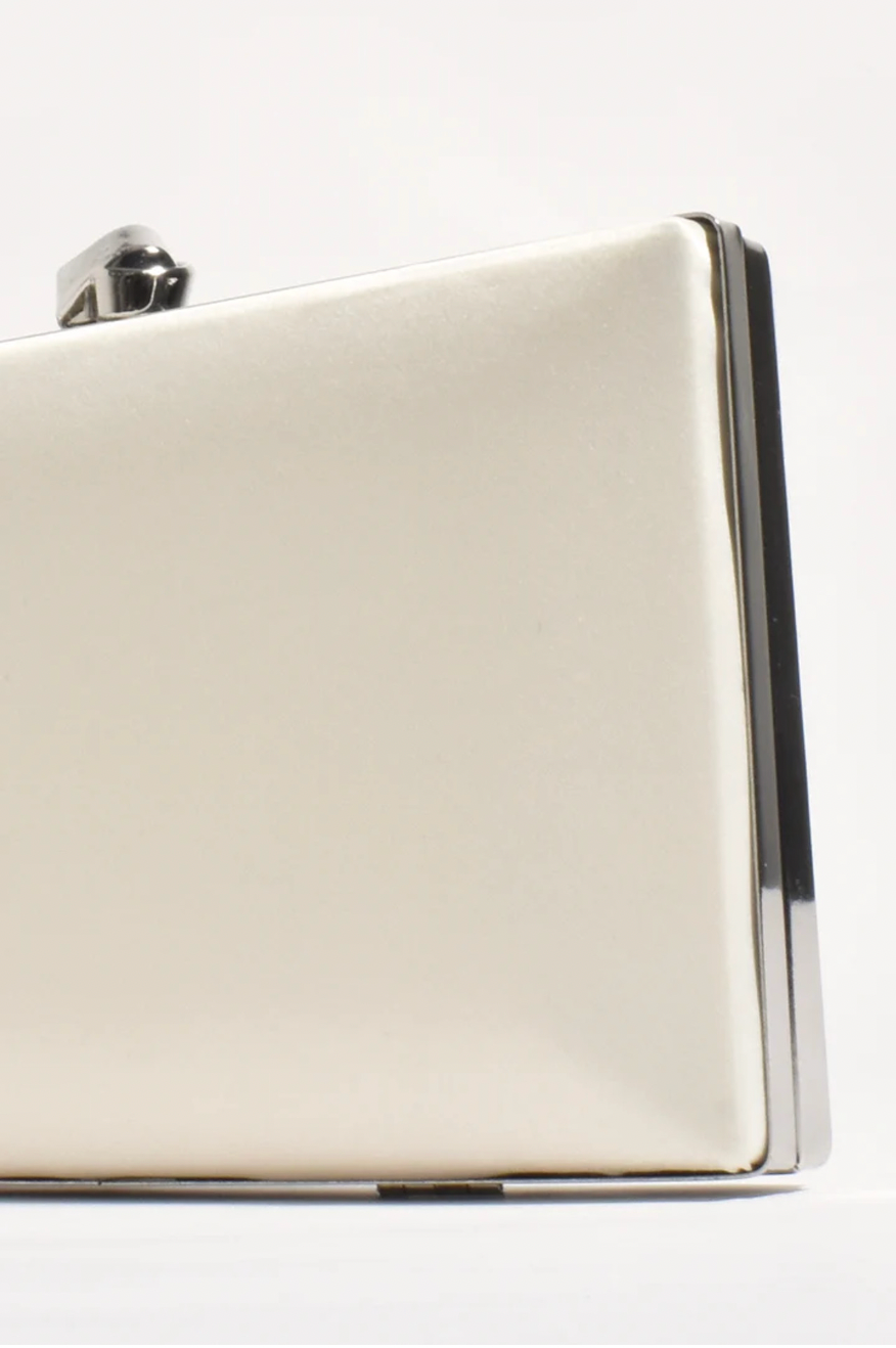 Mira Structured Clutch Cream