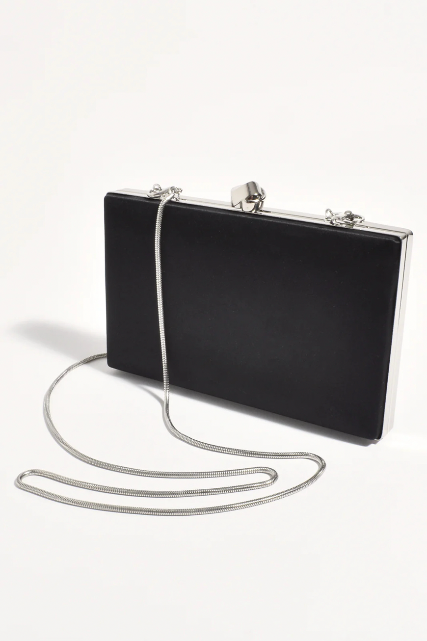 Mira Metallic Structured Clutch Black