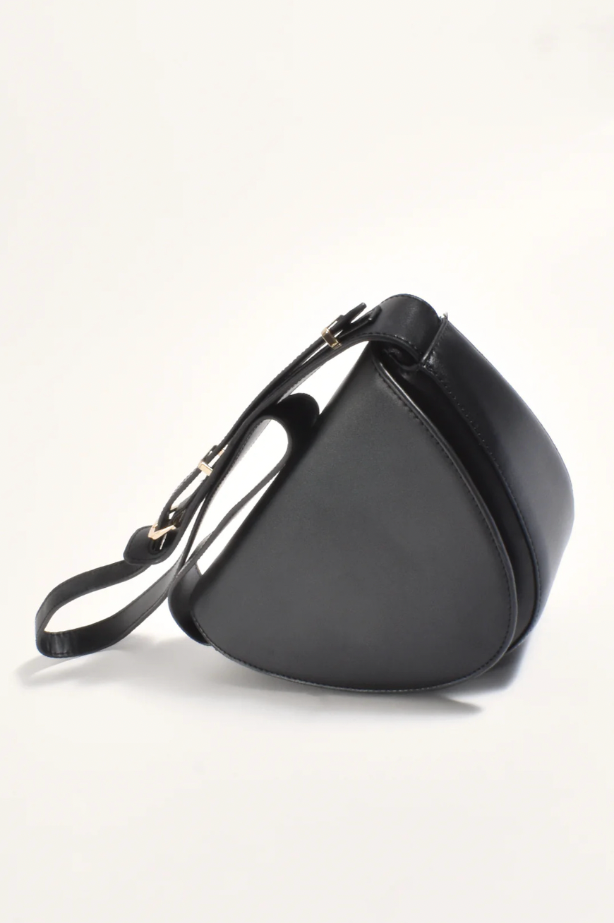 Suki Angled Sleek Crossbody Bag (Black)