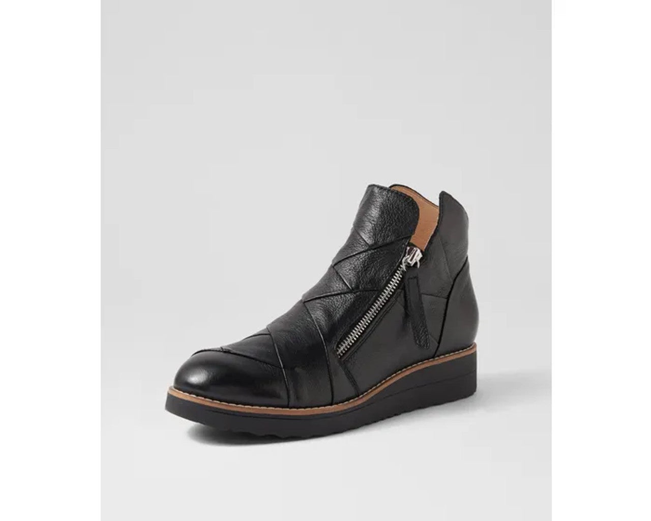 Omeah  Ankle Boot Black Leather