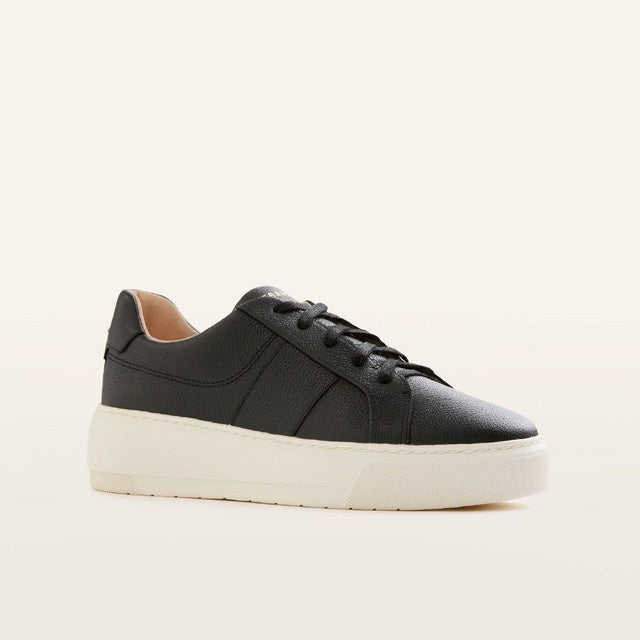 Riley Sneaker Black Tumbled