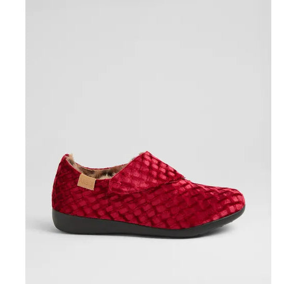 Ziera Red Emboss Velvet Fliss Slipper