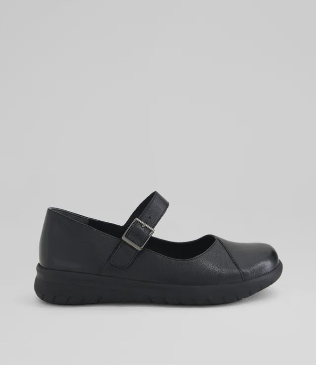 Saja W Black Leather Flat Shoes