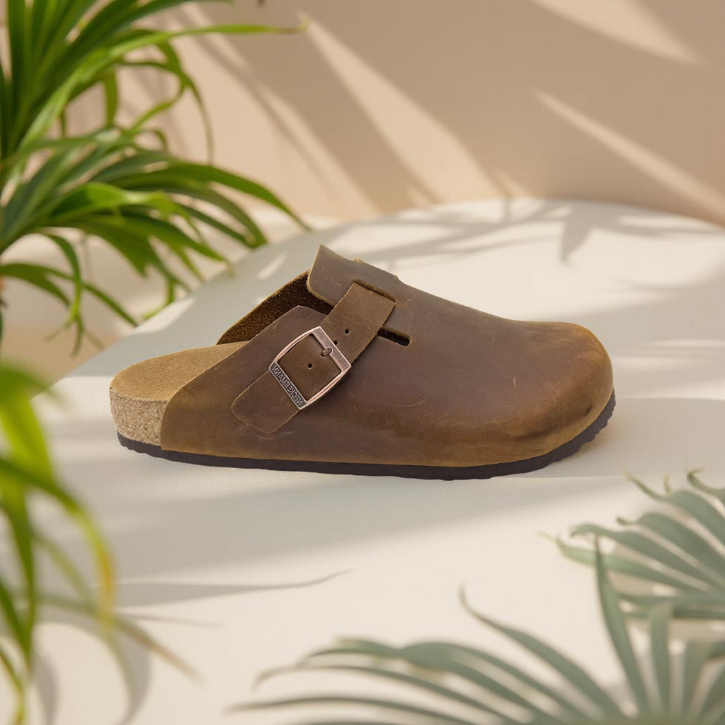 Neckermann Closed Toe Clog