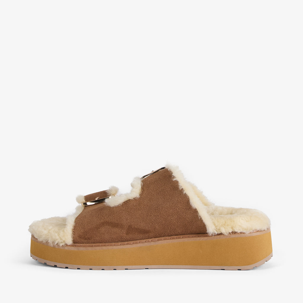 Cabello Sheepskin Slide Chestnut